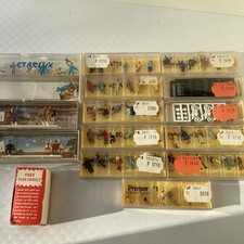 PREISER STARLUX MERTEN HO LOT DE PERSONNAGES, ANIMAUX ET MOTO