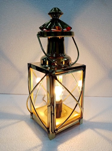 Ancienne lampe électrique - , en