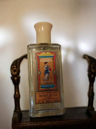 Ancien flacon parfum vintage