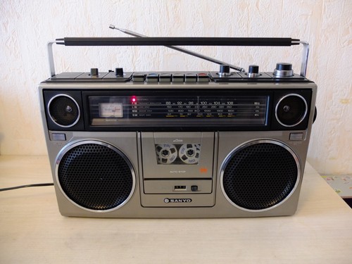 Boombox ghettoblaster sanyo m - boombox,