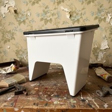 Tabouret cire-chaussures