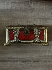 Tirelire vintage en métal – style coffre baroque doré – déco rétro ancienne