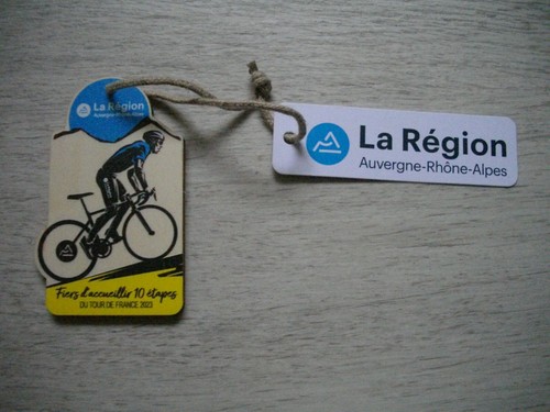 Porte clef région auvergne - porte,