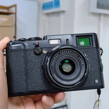 FUJIFILM Fuji X100S Digital