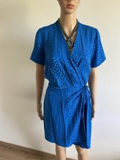 Robe bleue neuve à manches