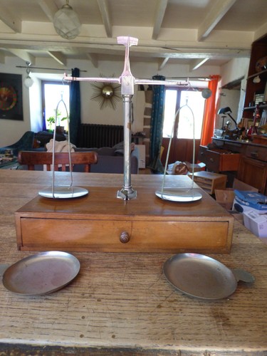Ancienne balance précision - de,