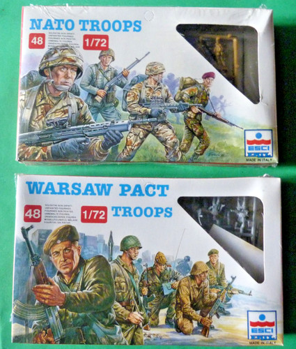 Soldats plastique - ,