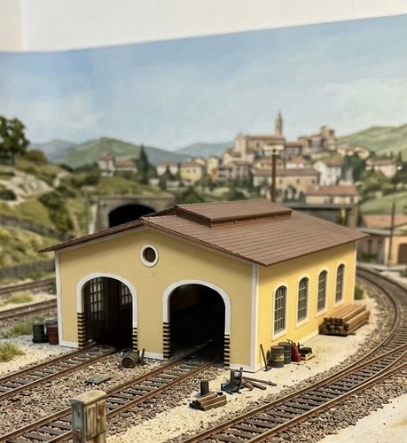 Train kit moteur hangar - train,