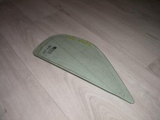 Custode avant gauche (porte)