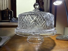 Belle Coupe À Desserts Massive Avec Sa Cloche En Cristal