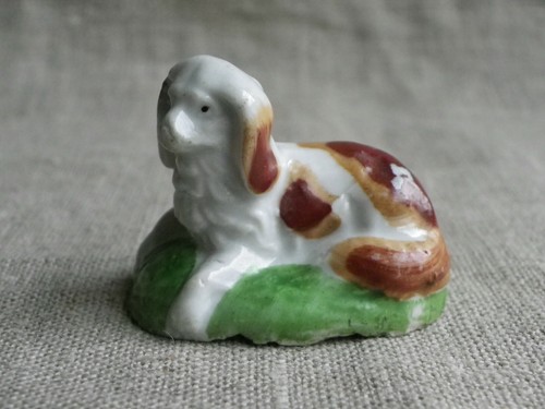 Chien céramique anglaise - en,