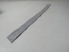 Vêtement pour poupée Cathie de Bella écharpe grise