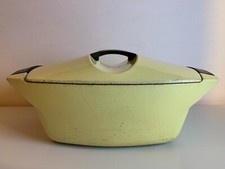 ANCIENNE COCOTTE EN FONTE LE