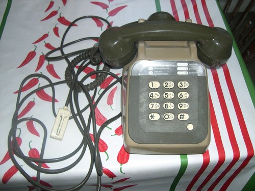 Ancien téléphone fixe a - téléphone, fixe 