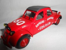 CITROËN 2CV DES SAPEURS
