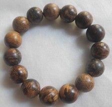 Bracelet vietnamien en bois