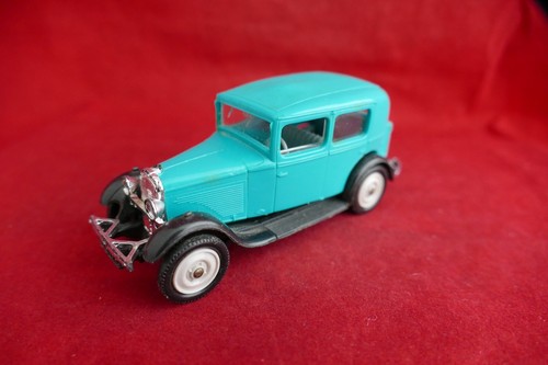 Norev plastique n 6 - 1/43, n°6