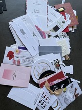 Lot De Plus De 300 Cartes Publicitaires Parfumées Ou À Parfumer 