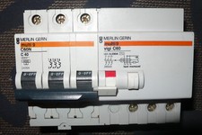 DISJONCTEUR DIFFERENTIEL