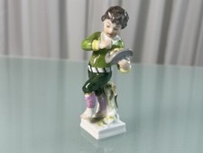 Figurine en porcelaine KPM garçon 10,5 cm. - 1 choix excellent état