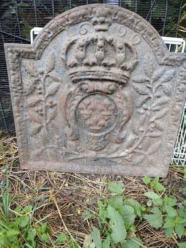 Plaque fonte 1690 - plaque,