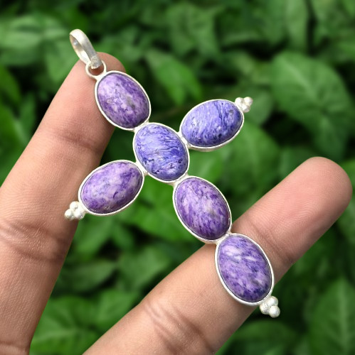 Incroyable pendentif croisé