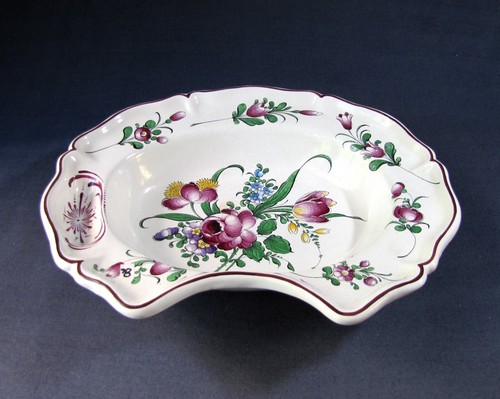 Plat barbe signé décor - signé, ch