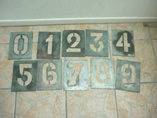 Lot de pochoirs anciens en zinc chiffre de 0 à 9 format 21 cms meuble industriel