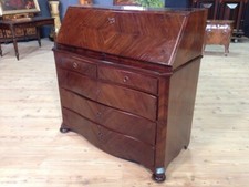 Antique bureau de pente