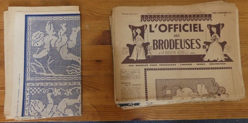 Lot revues de - de, broderie