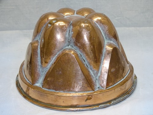 Ancien moule gateau en - moule, a