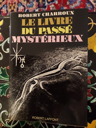 Livre passé mystérieux - du,