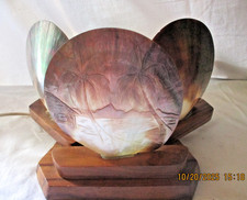 Superbe ancienne lampe de chevet 3 coquillages nacre 1 gravé a decor paysage-1/2