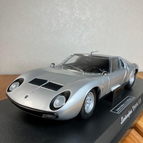 Voiture miniature - , de