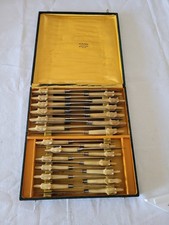 Coffret de 48 couteaux
