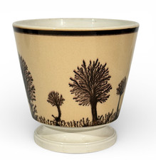 CREIL faïence fine signé