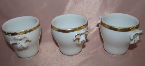 Série pots à crème - à,