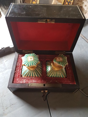 Coffret à senteurs - ,