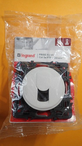 Legrand 99711 prise rj45 - legrand,