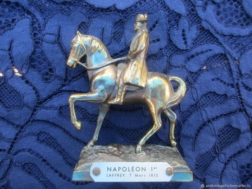 Statuette ancienne sculpture
