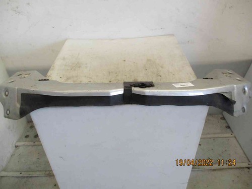 Traverse superieur armature