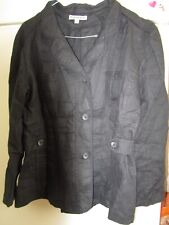 veste légère en lin, cintrée,noire . petit accroc reprisé ,peu visible (photo 2)