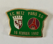 103 - Pin's FOOTBALL MATCH F.C