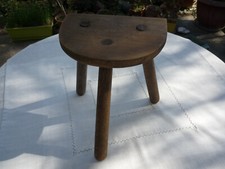 Tabouret de traite ancien en