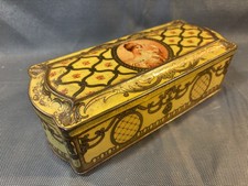 Ancienne boîte à biscuit en fer biscuits Pernot Dijon décor femme Art Déco