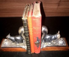 Paire De Serre -Livres