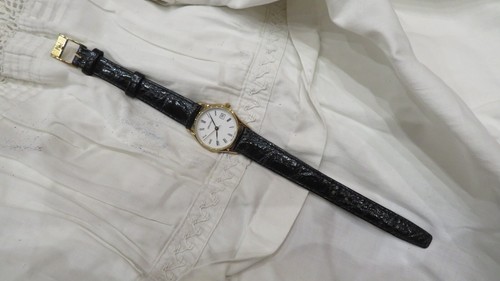 Ancienne montre zenith - montre, date
