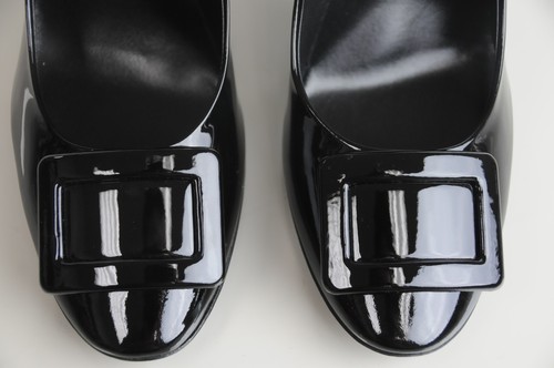 New roger vivier black patent - new,