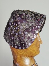 Bonnet ancien perlé, coiffe