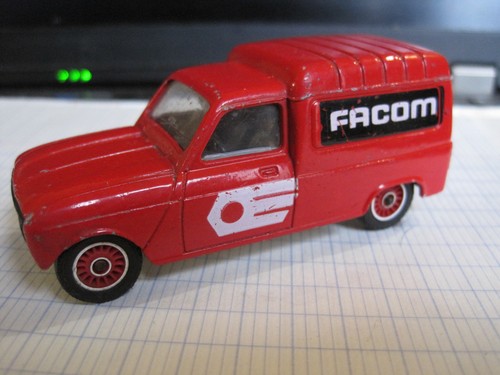 Voiture solido 1325 made - no,